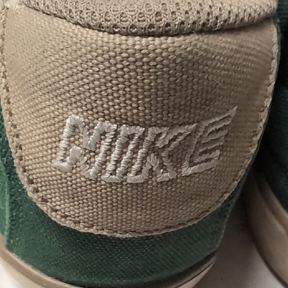 Nike 6.0 Skate Green Canvas Sneakers - Picture 6 of 8
